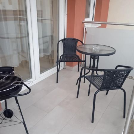 Verebes Apartman Дьор Екстериор снимка