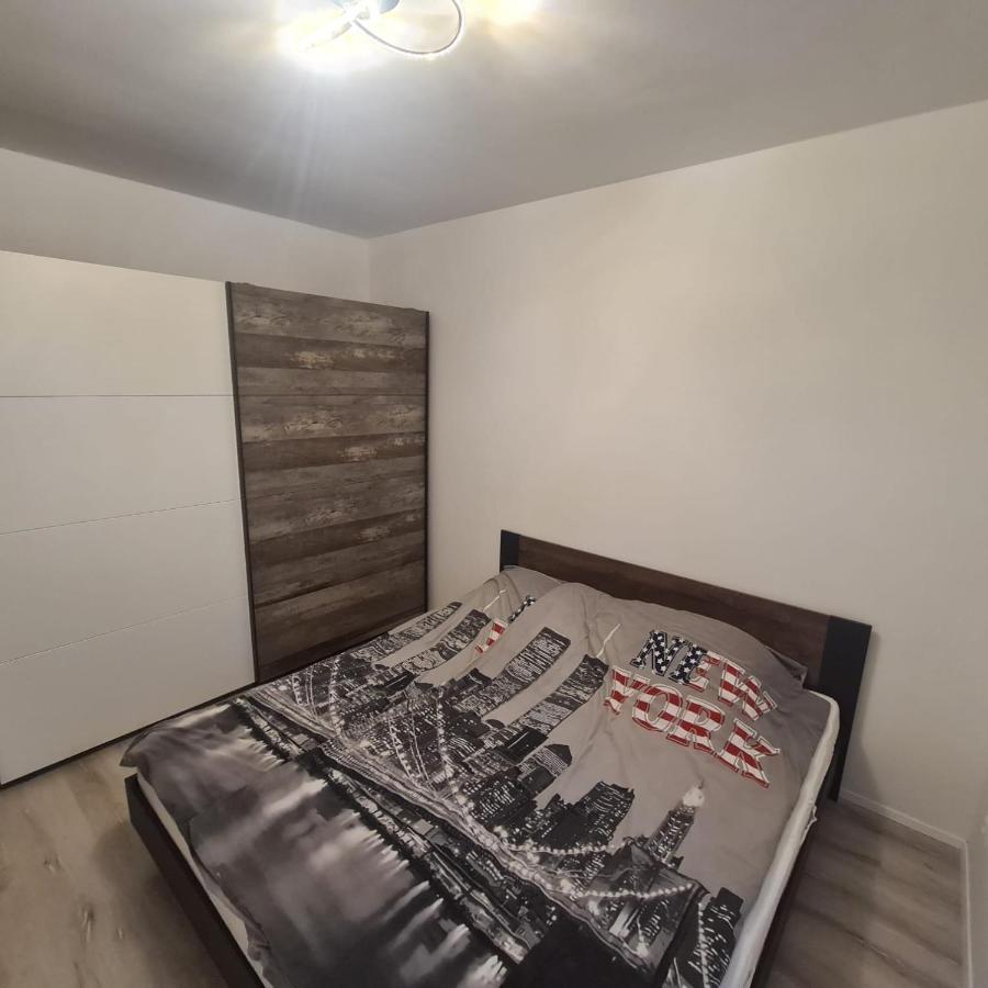 Verebes Apartman Дьор Екстериор снимка