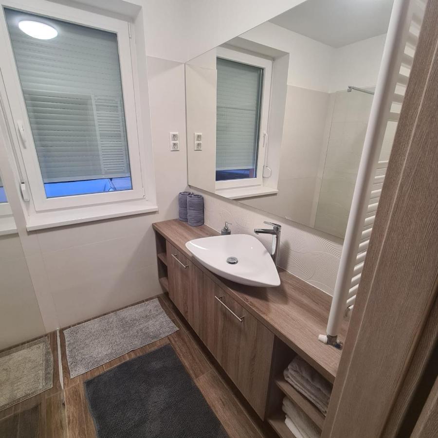 Verebes Apartman Дьор Екстериор снимка