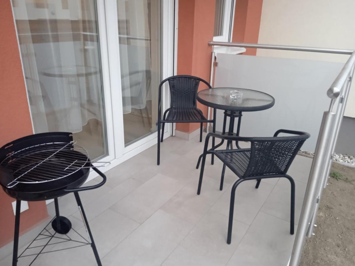 Verebes Apartman Дьор Екстериор снимка