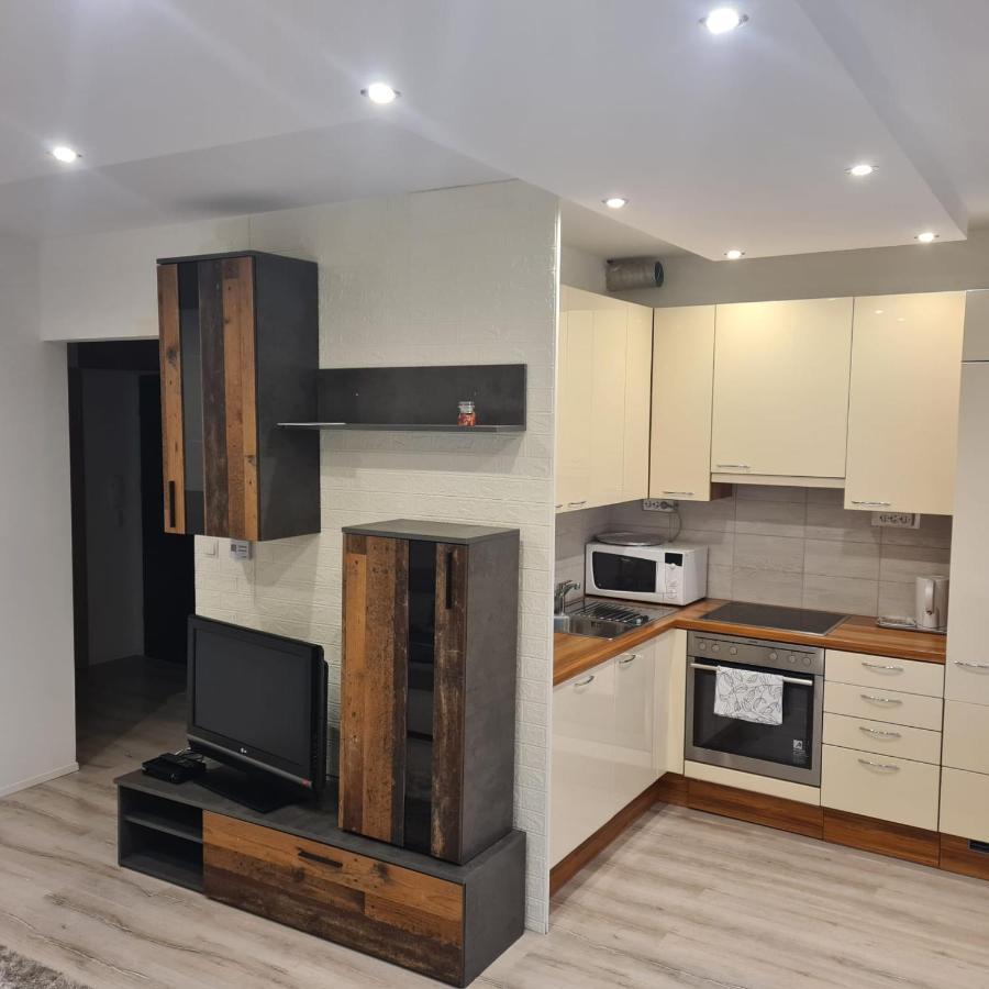 Verebes Apartman Дьор Екстериор снимка