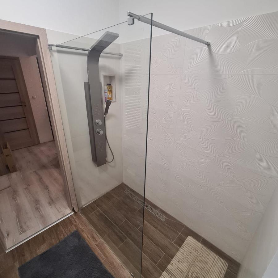 Verebes Apartman Дьор Екстериор снимка